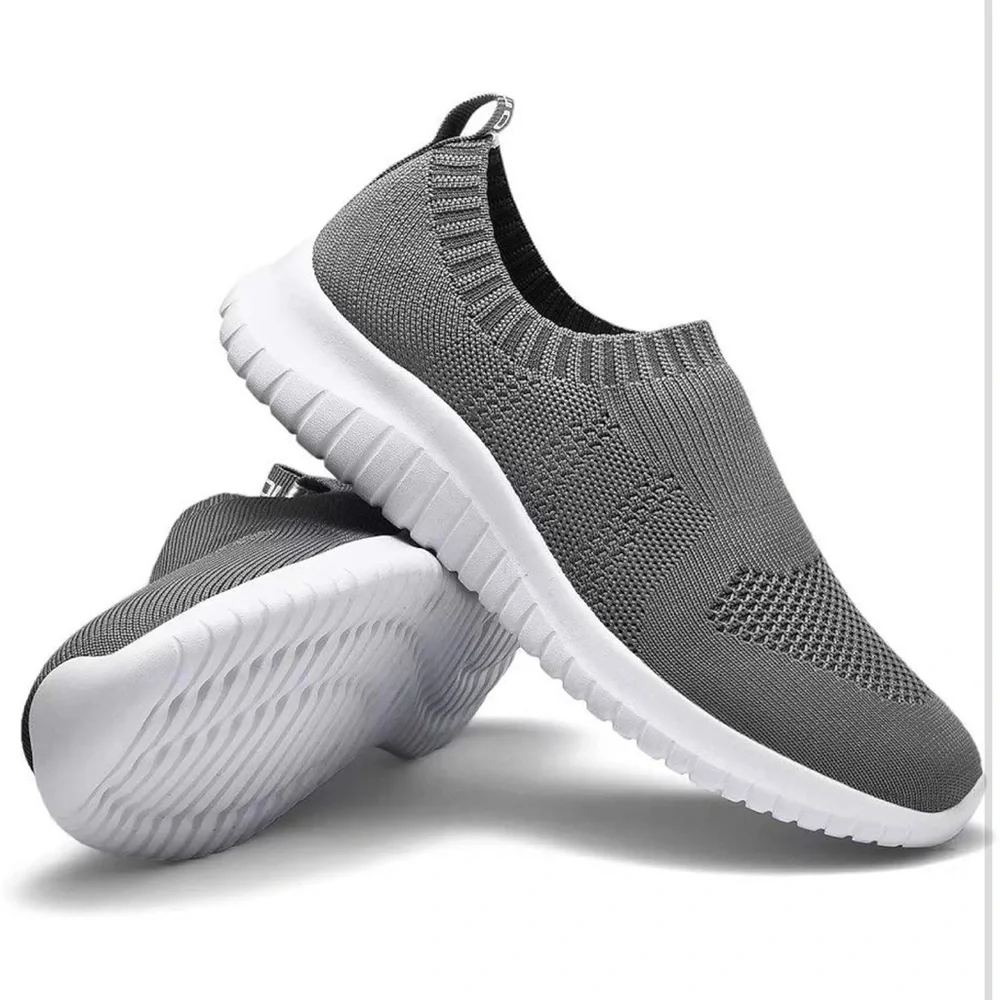 7W NWT-Gray and White Slip-On Sneakers with Knit Upper
